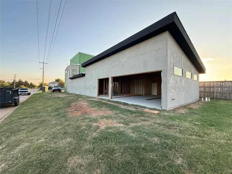 801 NW 68th Street, Oklahoma City, United States. - Photo 13