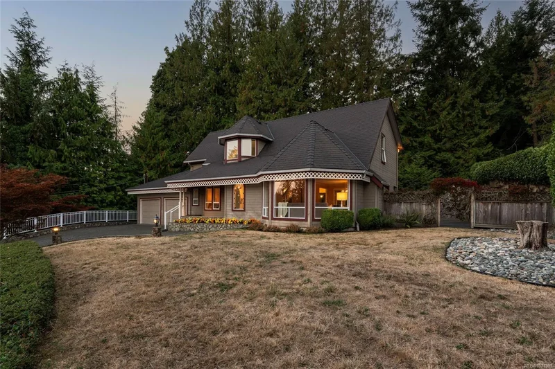 1575 Dean Park Rd, North Saanich, British Columbia, Canada. - Photo 22