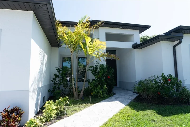 1716 SW 44th Terrace, Cape Coral, FL 33914, Cape Coral, Florida, United States. - Photo 4