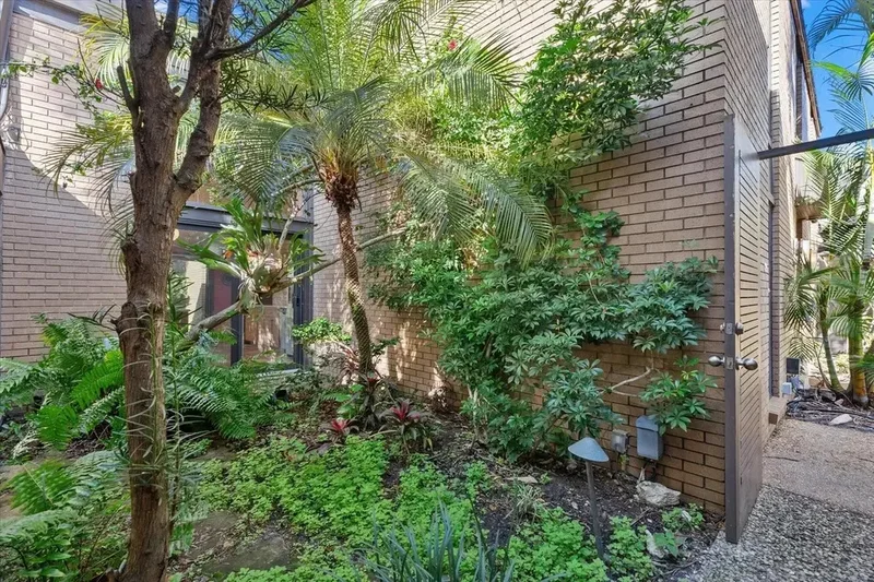 35 Sandy Cove Road, #2A, Sarasota, FL, 34242, USA, Siesta Key, Florida, United States. - Photo 34