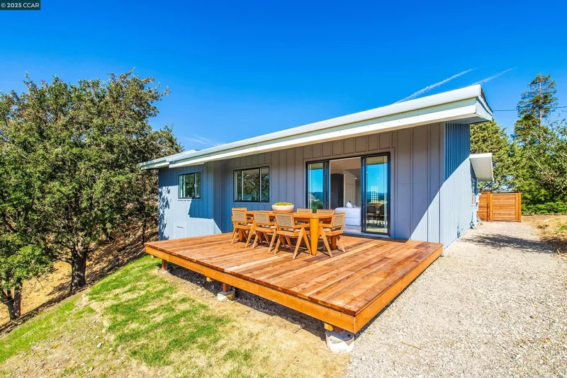 105 Hillcroft, Walnut Creek, California, United States. - Photo 11