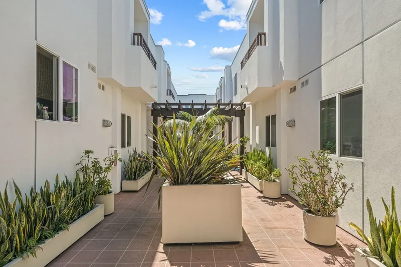 2512 28th Street 104, Santa Monica, CA 90405, Santa Monica, California, United States. - Photo 10