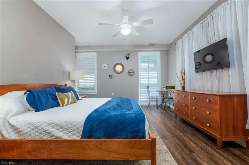 3700 Sandpiper Road, Virginia Beach, Virginia, United States. - Photo 24