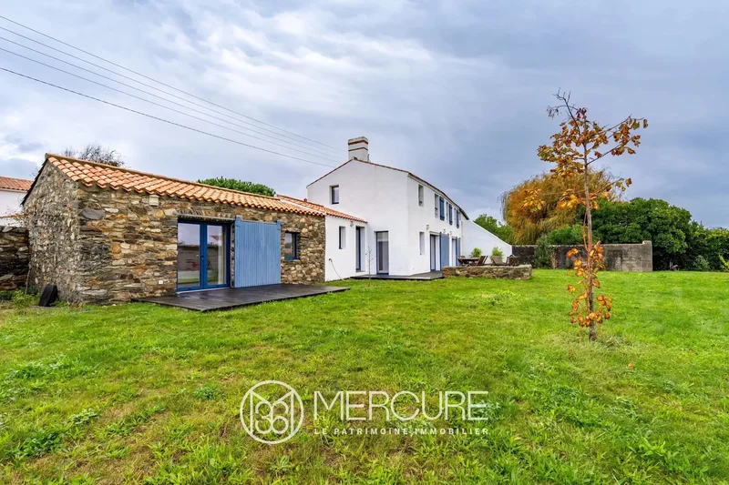 West of France, Noirmoutier - near the sea,  house with building plot