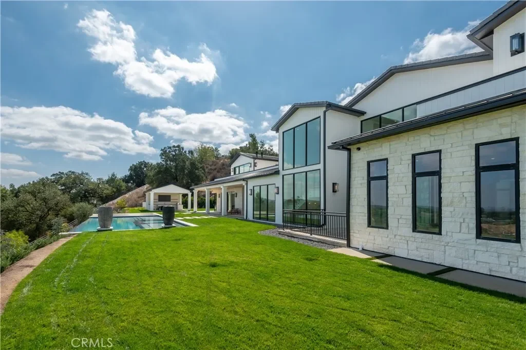 5340 WHITMAN Road, Hidden Hills, California, United States. - Photo 3