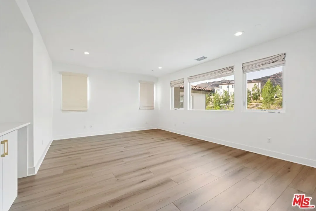 20741 W Deer Grass Ct, Porter Ranch, CA, 91326, USA, Los Angeles, California, United States. - Photo 23