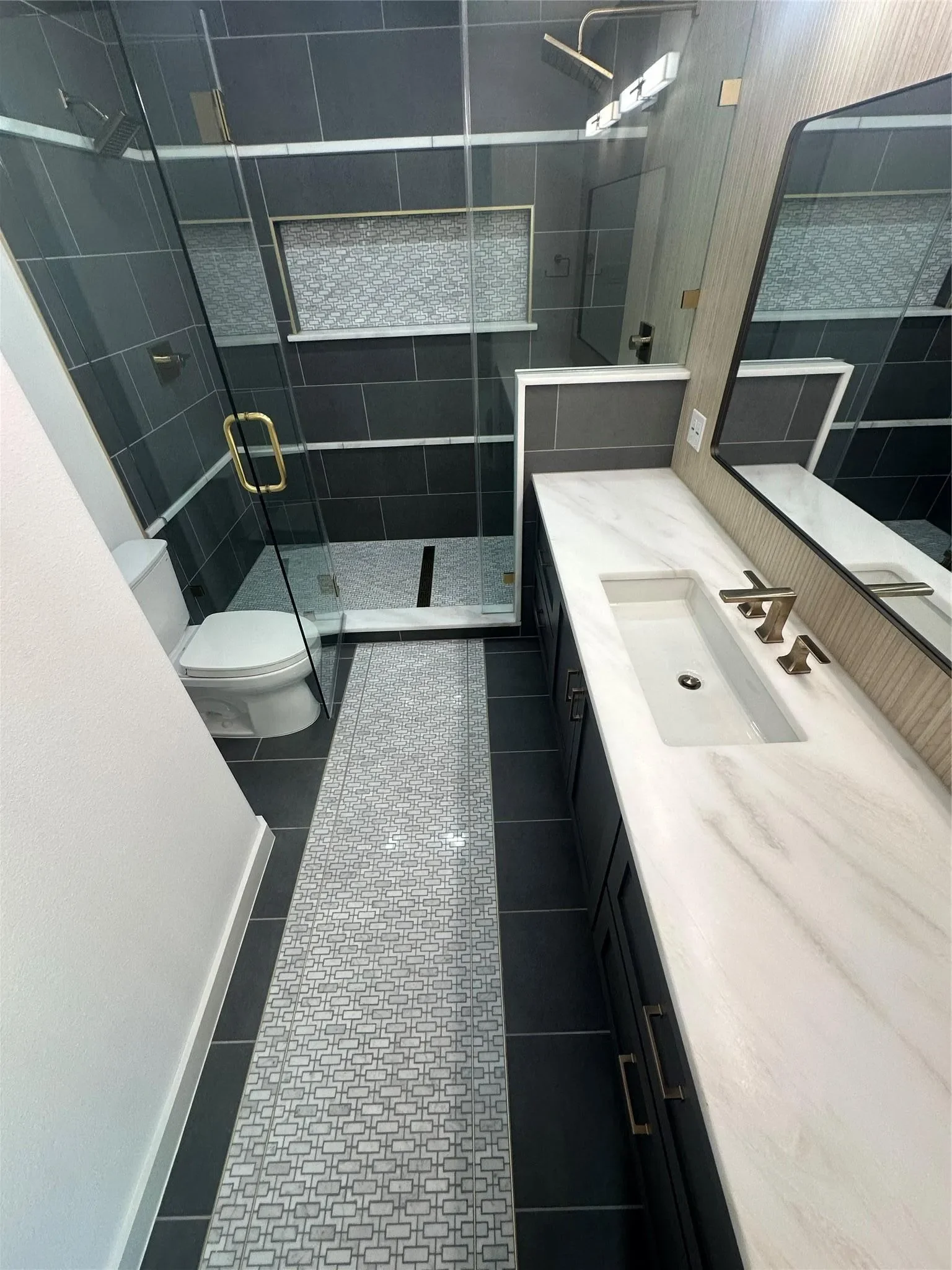 4910 Woodcreek RD, Austin, Texas, United States. - Photo 3