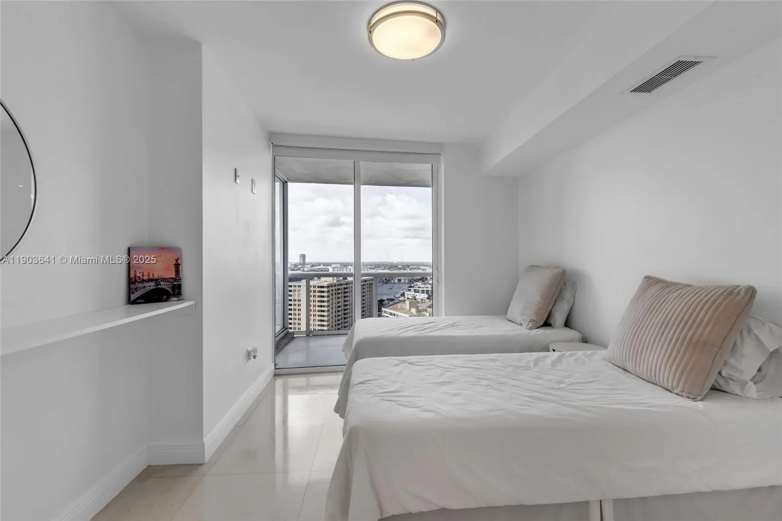 1800 S Ocean Dr 2207, Hallandale Beach, Florida, United States. - Photo 47