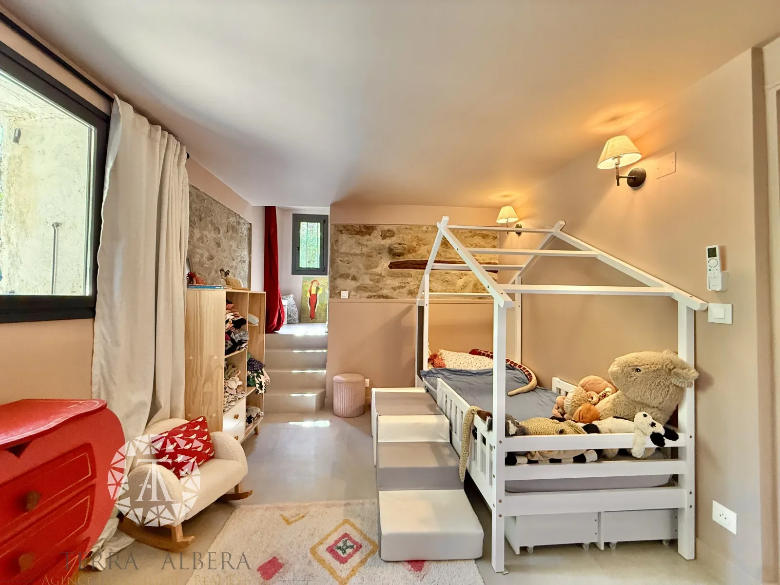 Gallery photo 12