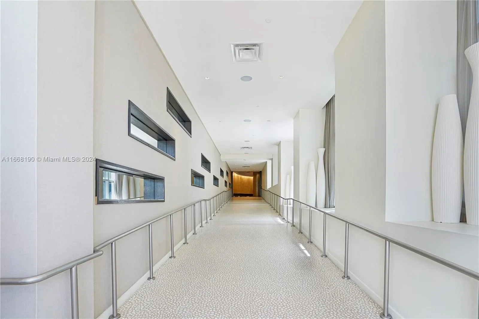 4391 Collins Ave 1502, Miami Beach, Florida, United States. - Photo 28