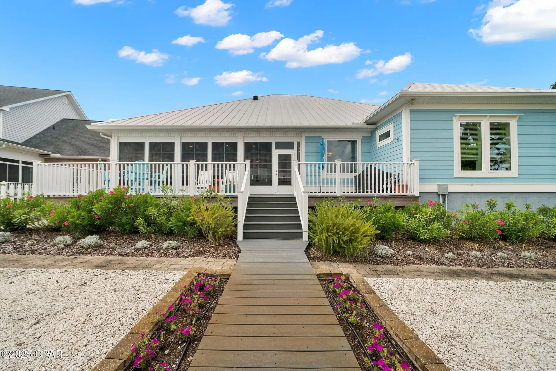 Exterior photo 10