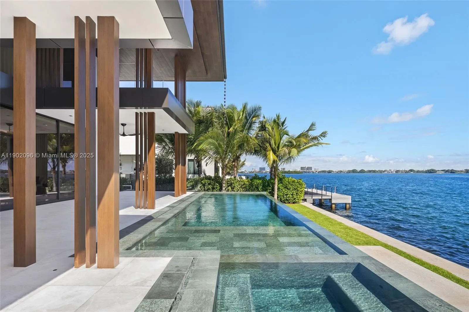 11404 N Bayshore Dr, North Miami Beach, Florida, United States. - Photo 56