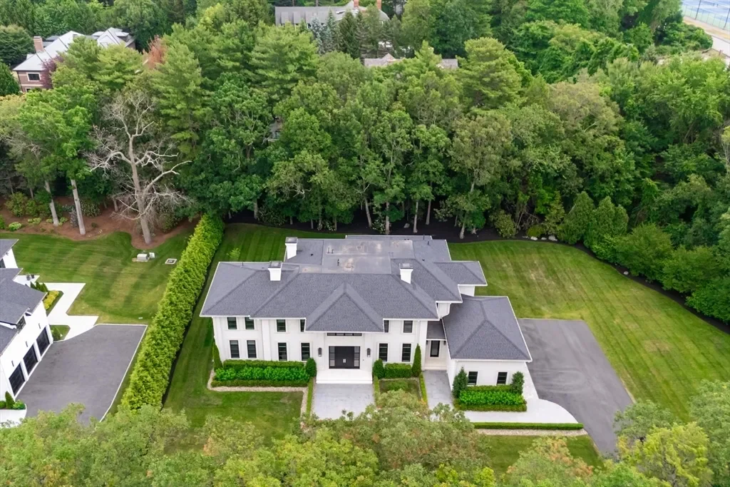 138 Woodland Road, Brookline, Massachusetts, United States. - Photo 15