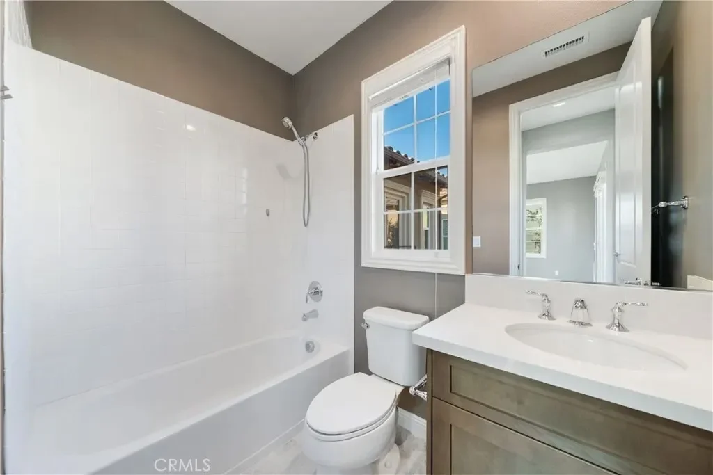215 Bryce Run, Lake Forest, California, United States. - Photo 24