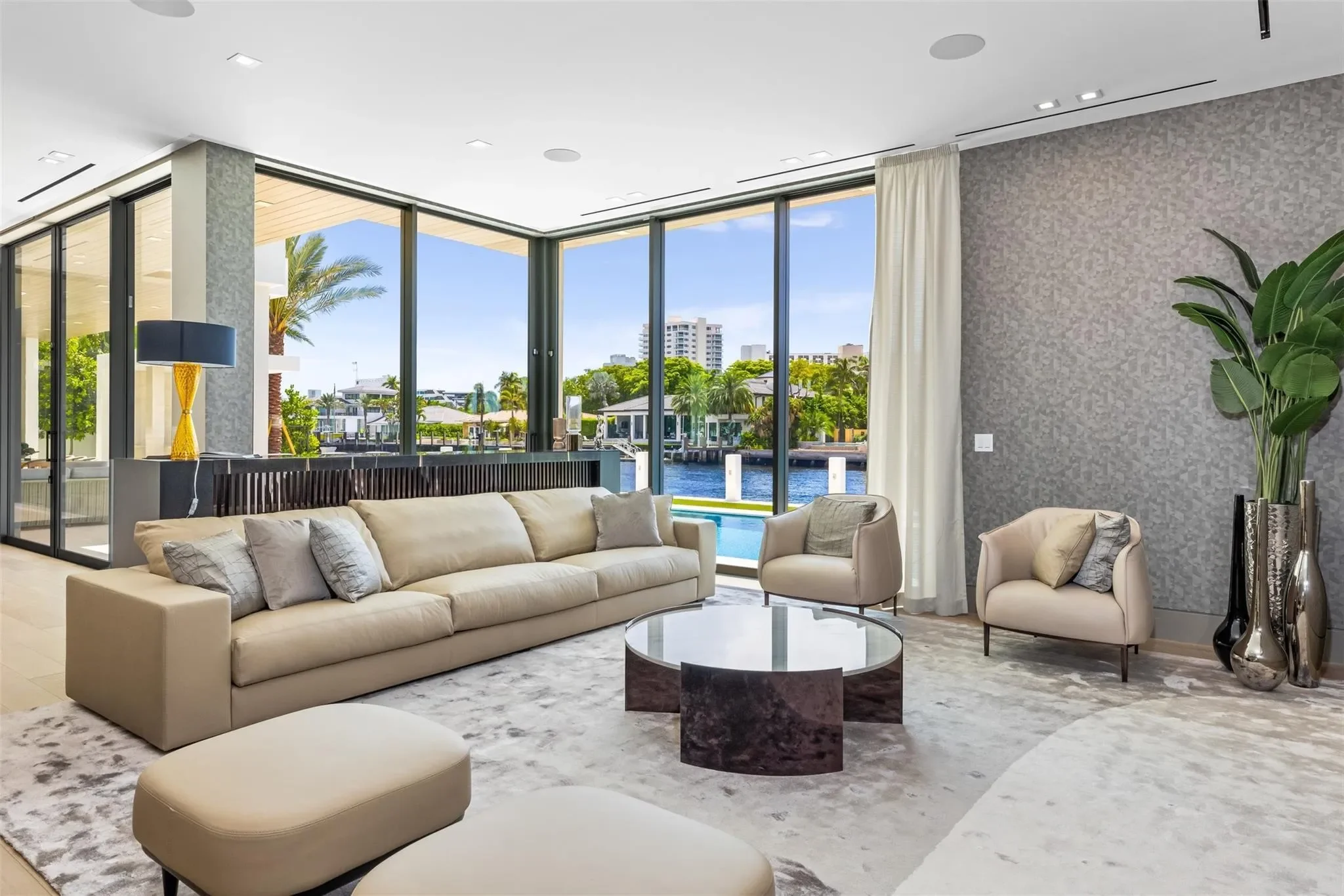 68 Isla Bahia Drive, Fort Lauderdale, Florida, United States. - Photo 23