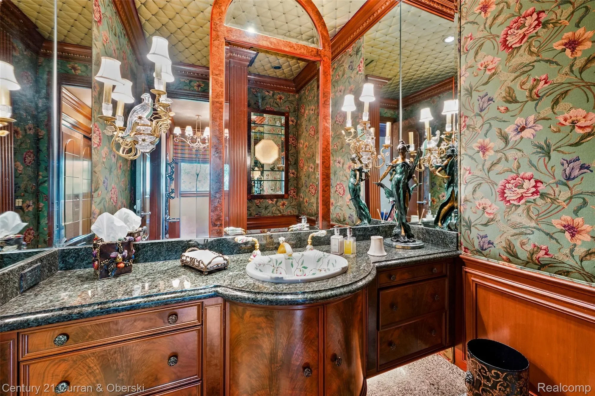 9 West Lane, Dearborn, MI 48124, Dearborn, Michigan, United States. - Photo 57