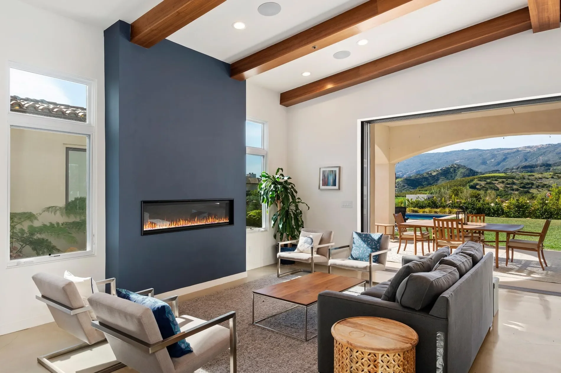 1367 Via Veneto, Santa Barbara, California, United States. - Photo 9
