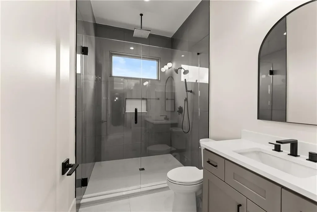 Gallery photo 9