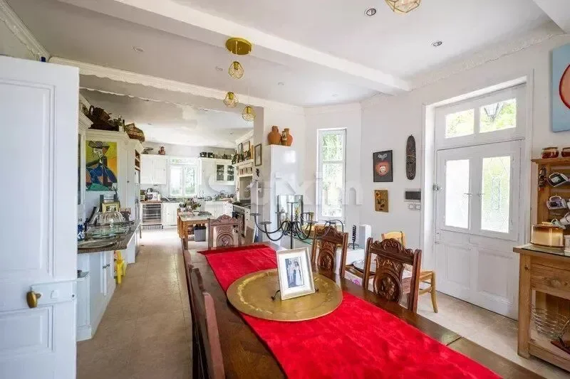 Gallery photo 6