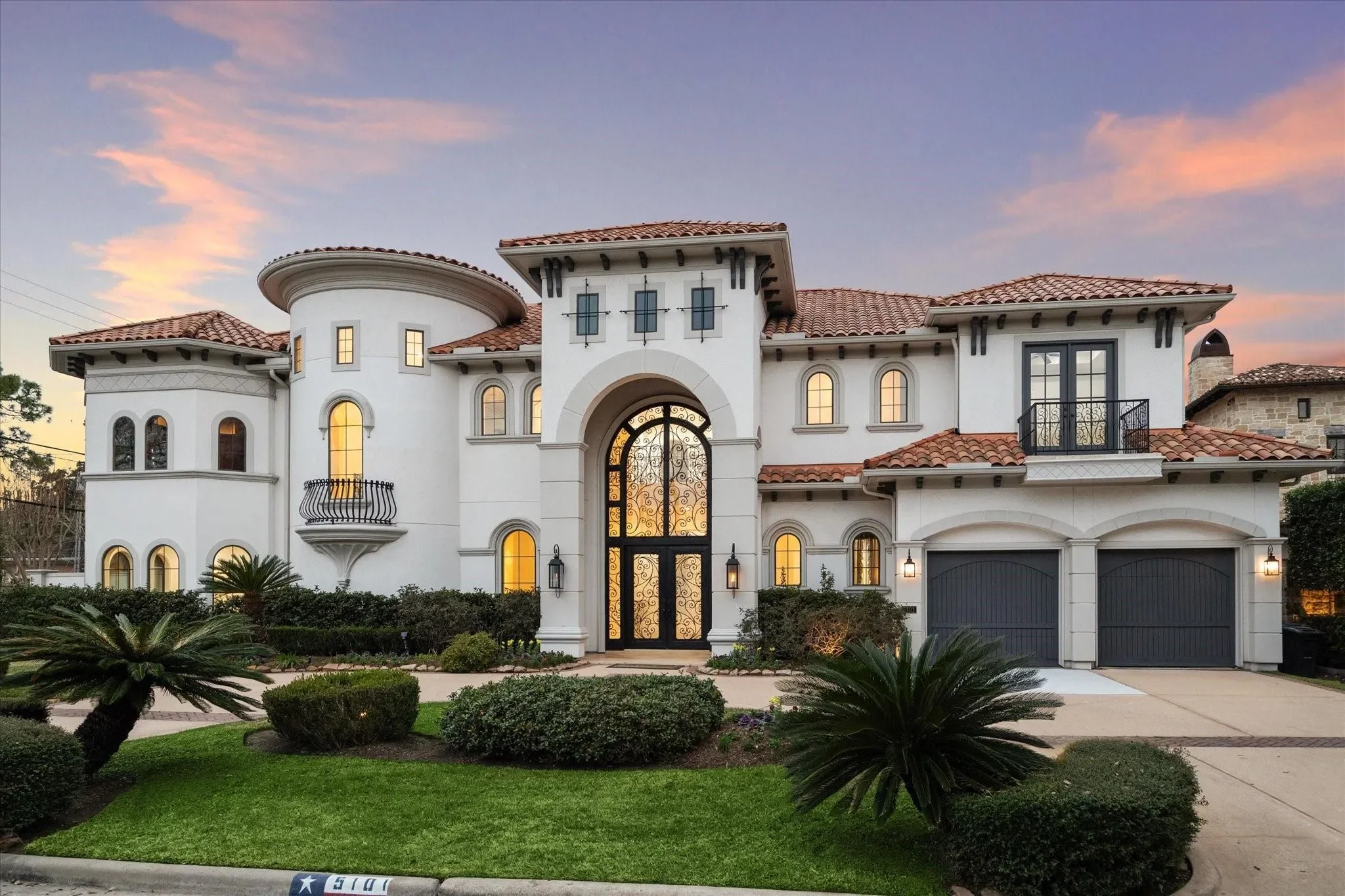 5101 Huckleberry Circle, Houston, Texas, United States. - Photo 5