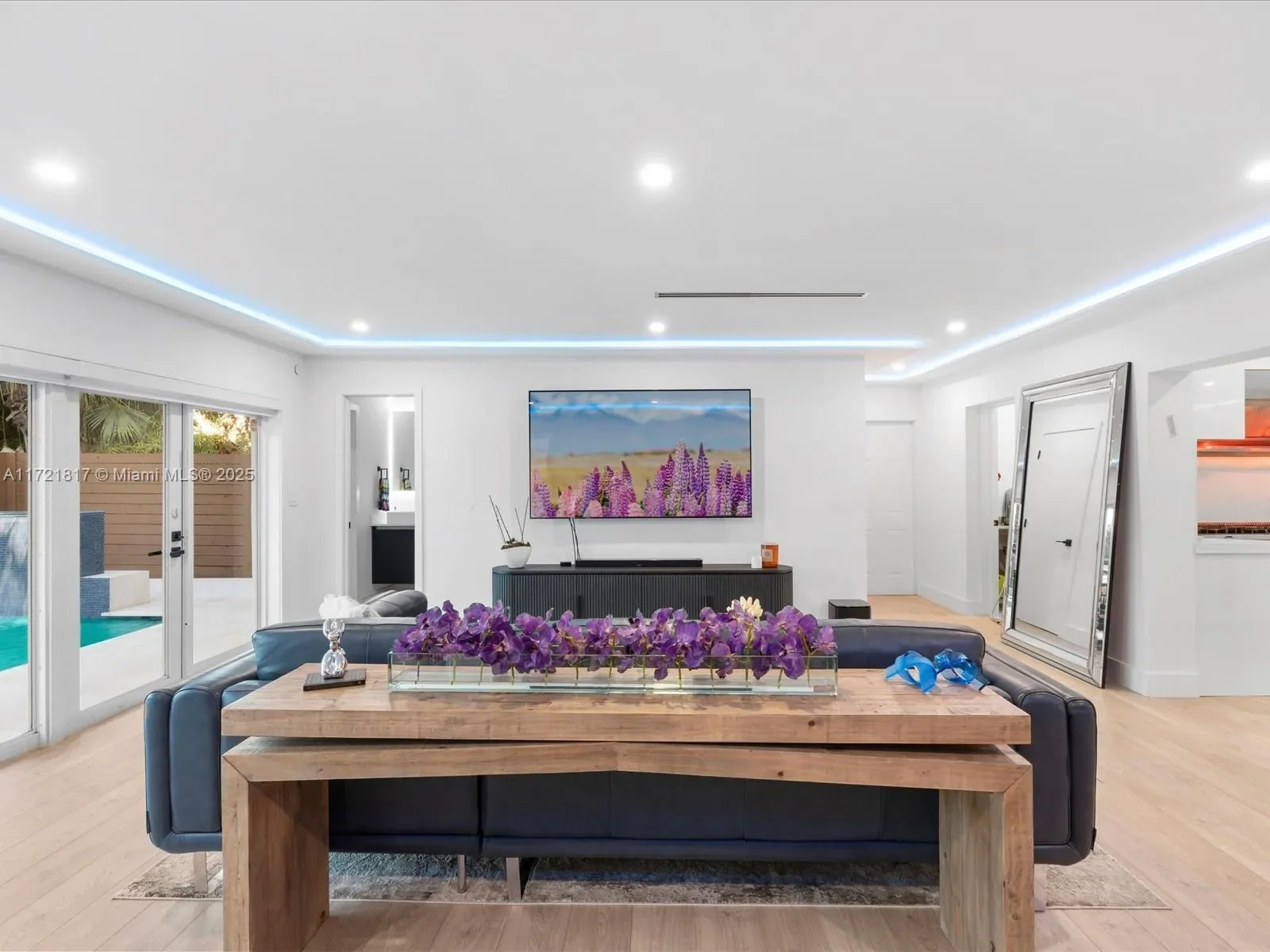 1560 Cleveland Road, Miami Beach, Florida, United States. - Photo 35