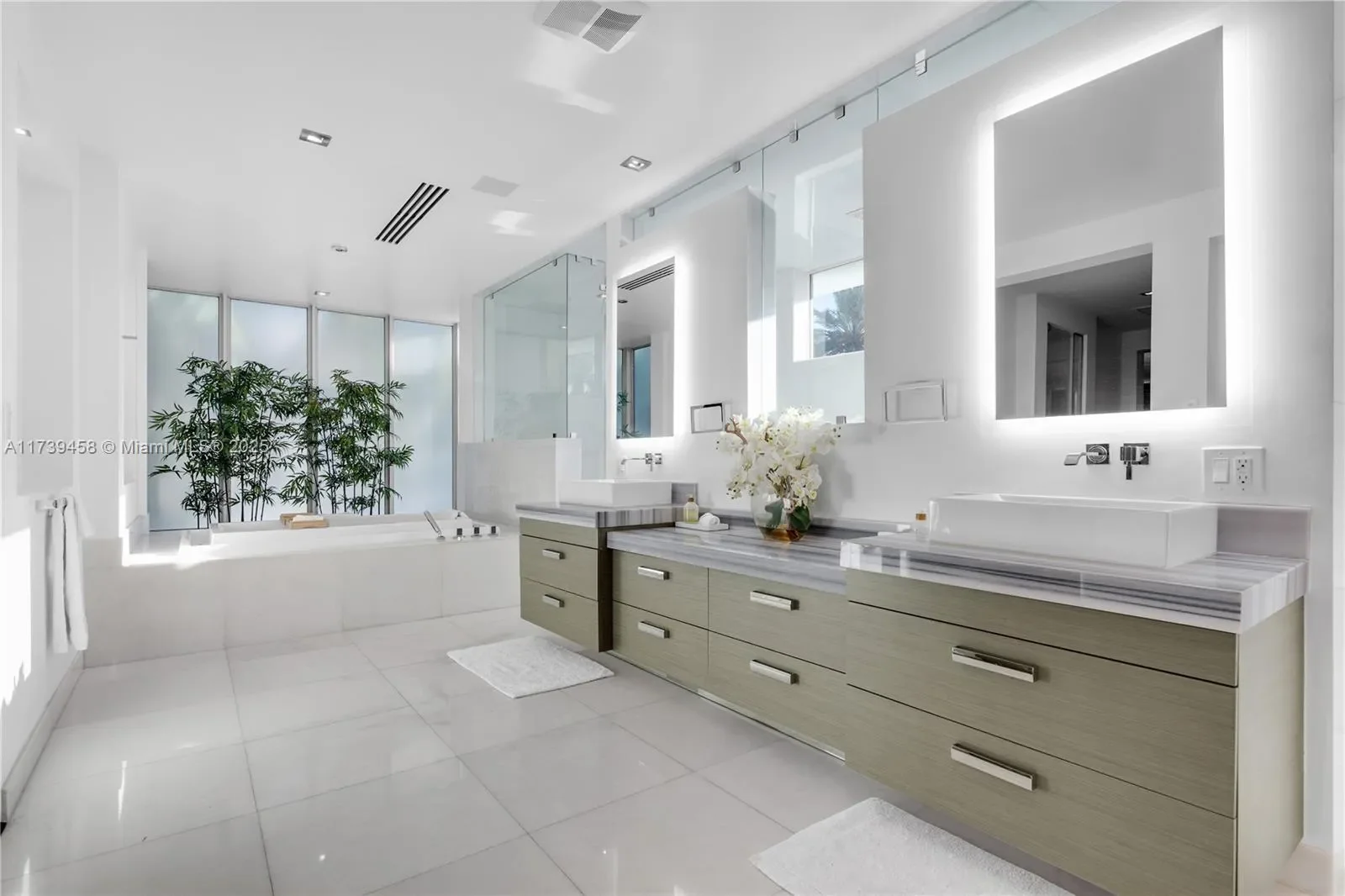 300 Royal Plaza Dr, Fort Lauderdale, Florida, United States. - Photo 45