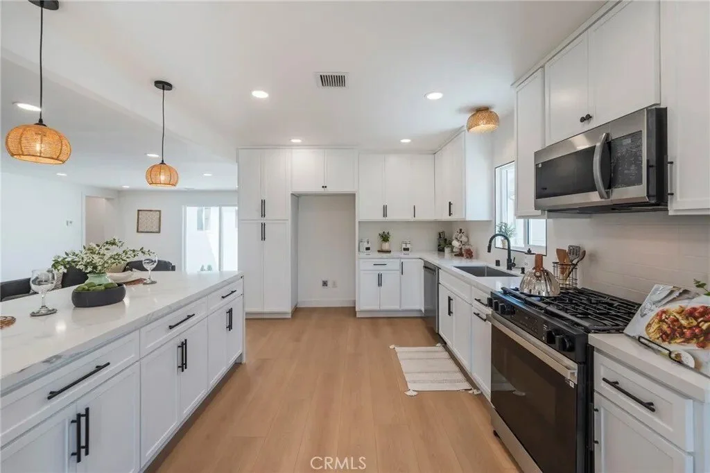 4224 Falcon, Signal Hill, California, United States. - Photo 30