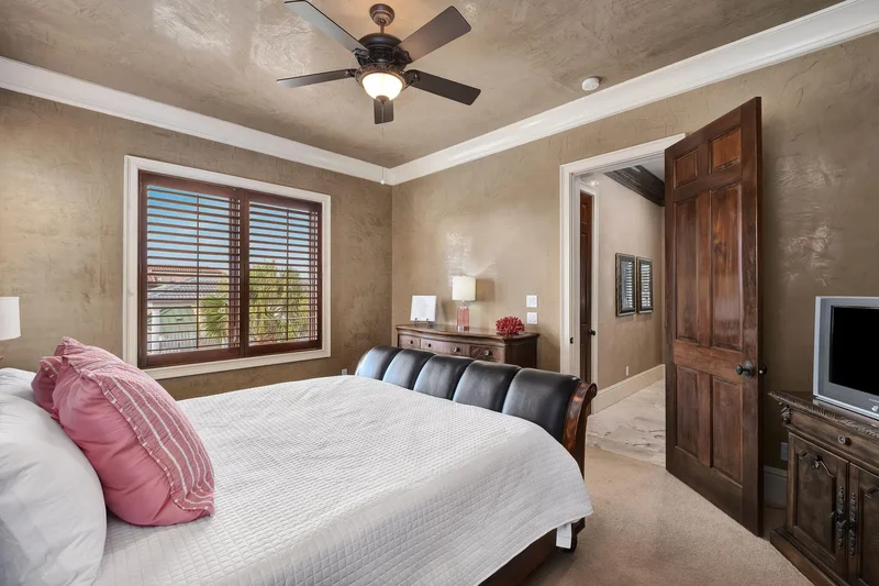 Miramar Beach, Florida, United States. - Photo 71