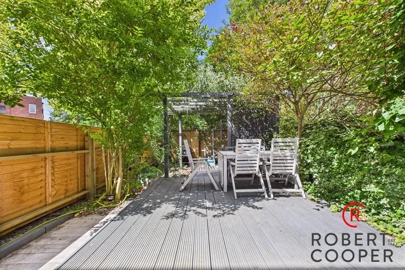 Owen Close, Northolt, Northolt, England, United Kingdom. - Photo 5