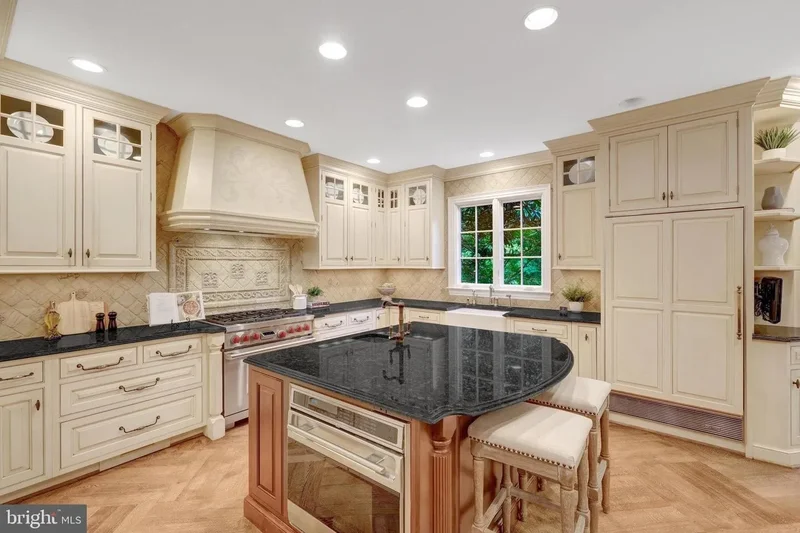 8014 GREENWICH WOODS DR, MCLEAN, VA, 22102, USA, McLean, Virginia, United States. - Photo 87