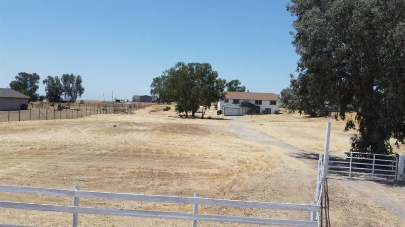15758 Mark Road, Madera, CA 93636, Madera, California, United States. - Photo 27