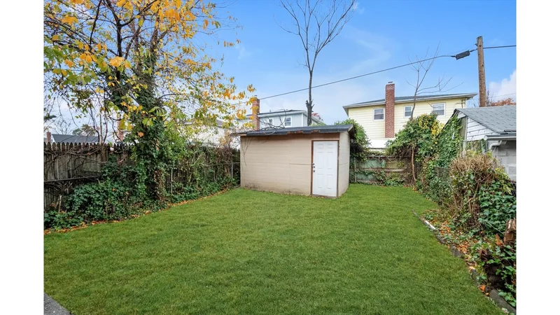 165-43 144th Terrace, New York, New York, United States. - Photo 19