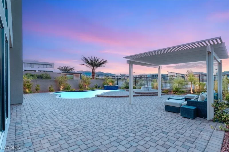 5201 Fading Sunset Drive, Las Vegas, Nevada, United States. - Photo 13