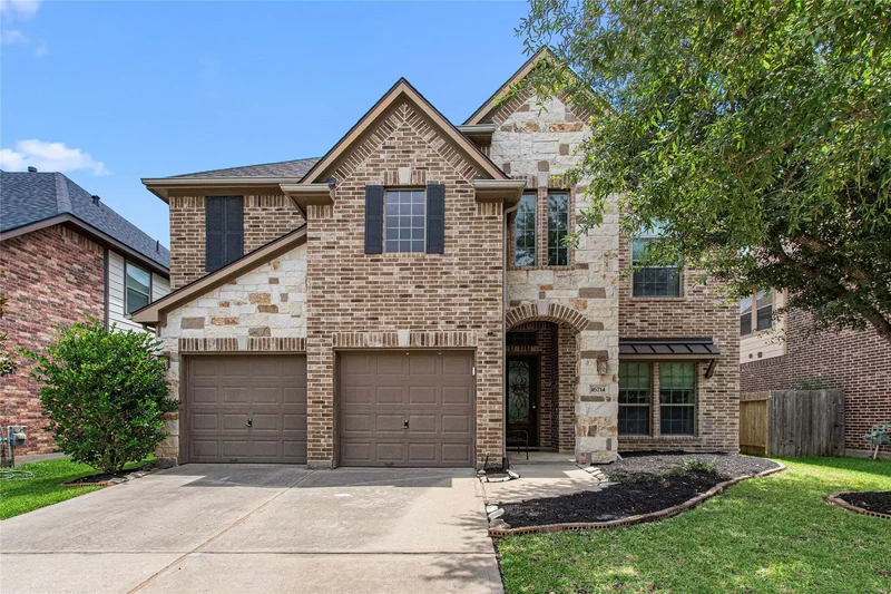 4 Bedrooms Single Family Detached