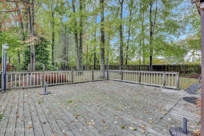 17 Emerald Drive, Marlboro Township, New Jersey, United States. - Photo 57