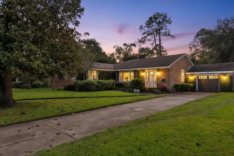 223 East 64th Street, Savannah, GA 31405, Savannah, Georgia, United States. - Photo 45