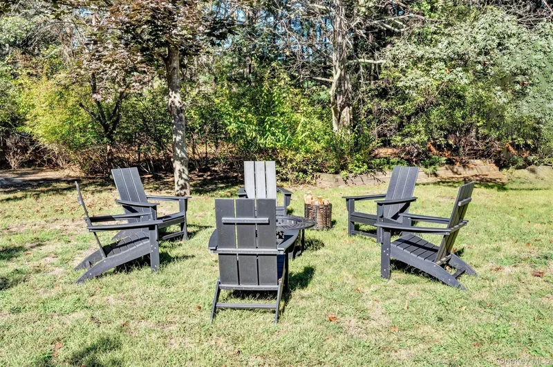 2 Christine Lane, Manorville, New York, United States. - Photo 37