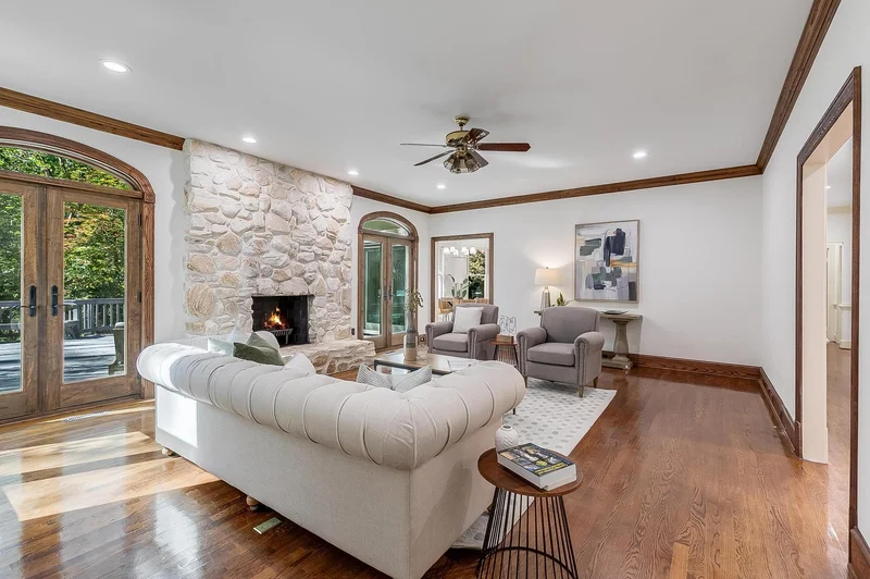 2404 Oakmont Court, Oakton, VA 22124, Reston, Virginia, United States. - Photo 25