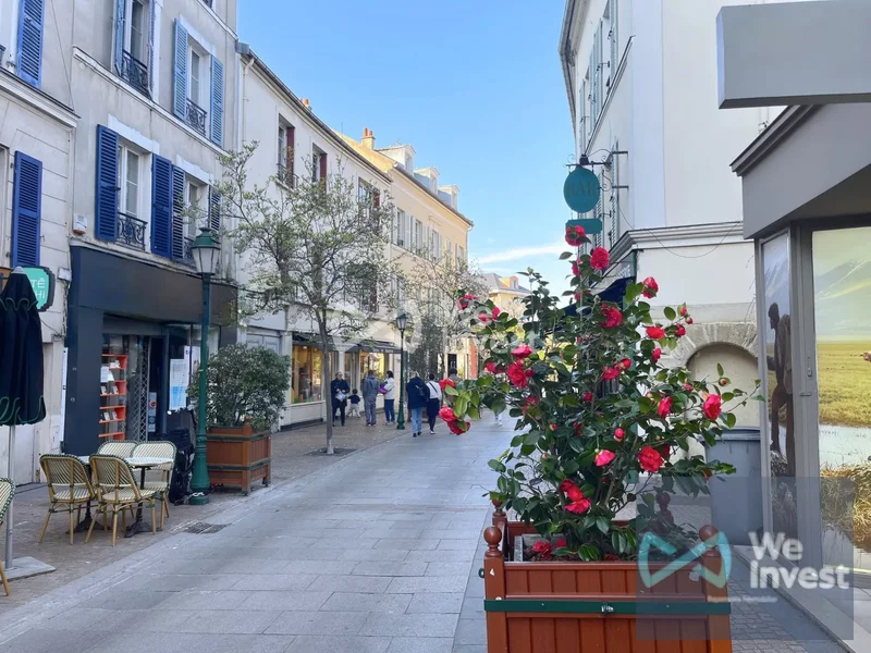 Rueil-Malmaison, Rueil-Malmaison, Rueil-Malmaison, Île-de-France, France. - Photo 12