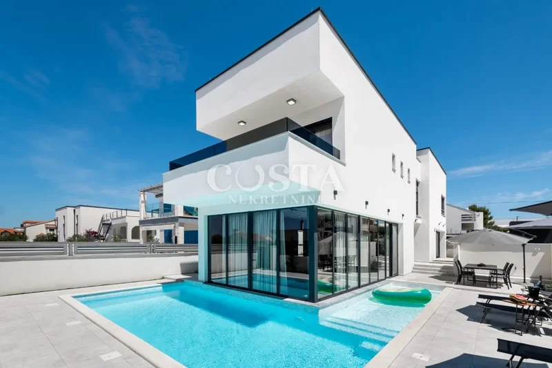 Zadar, Vrsi Luxury Villa With Swimming Pool 150 M From The Sea