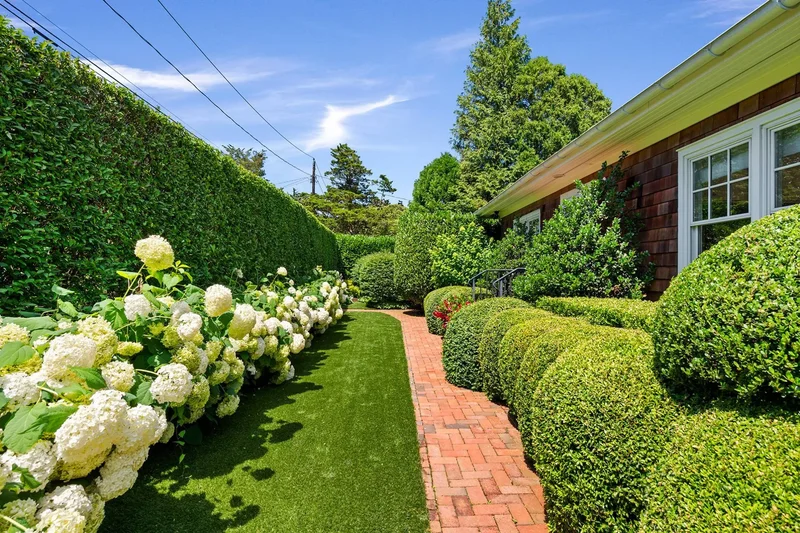 Miller Lane, East Hampton, New York, United States. - Photo 9