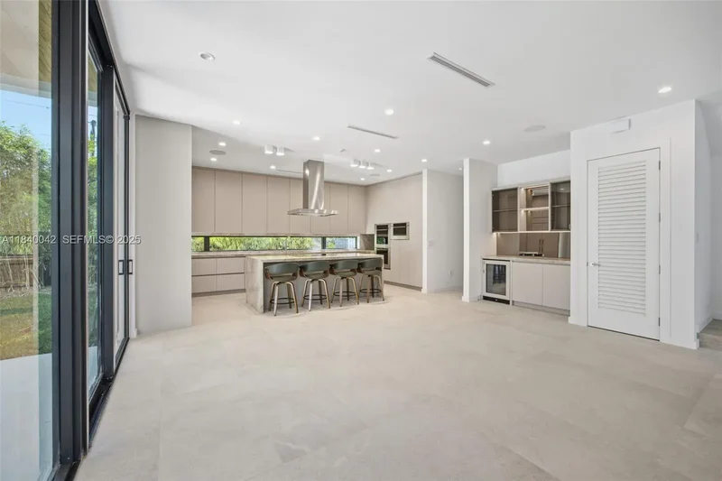 7965 SW 53rd Ave, Miami, Florida, United States. - Photo 16