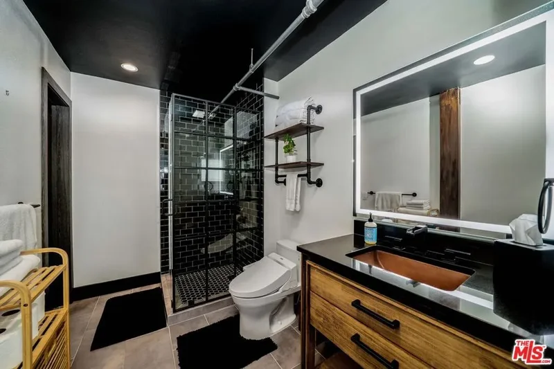 4115 Glencoe Avenue 302, Marina del Rey, California, United States. - Photo 10