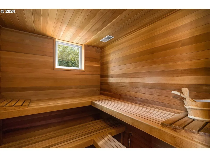 3534 SW Gale Ave, Portland, OR 97239, Portland, Oregon, United States. - Photo 26