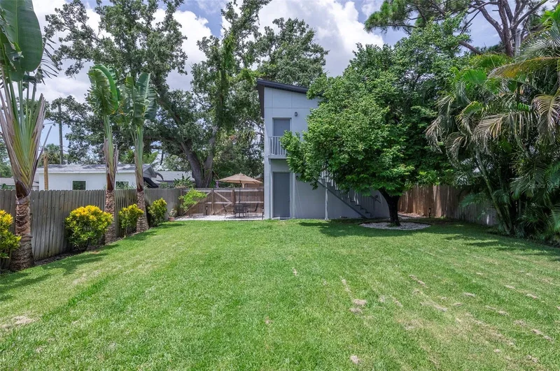 2637 BAYSIDE DRIVE S, ST PETERSBURG, FL 33705, St. Petersburg, Florida, United States. - Photo 13