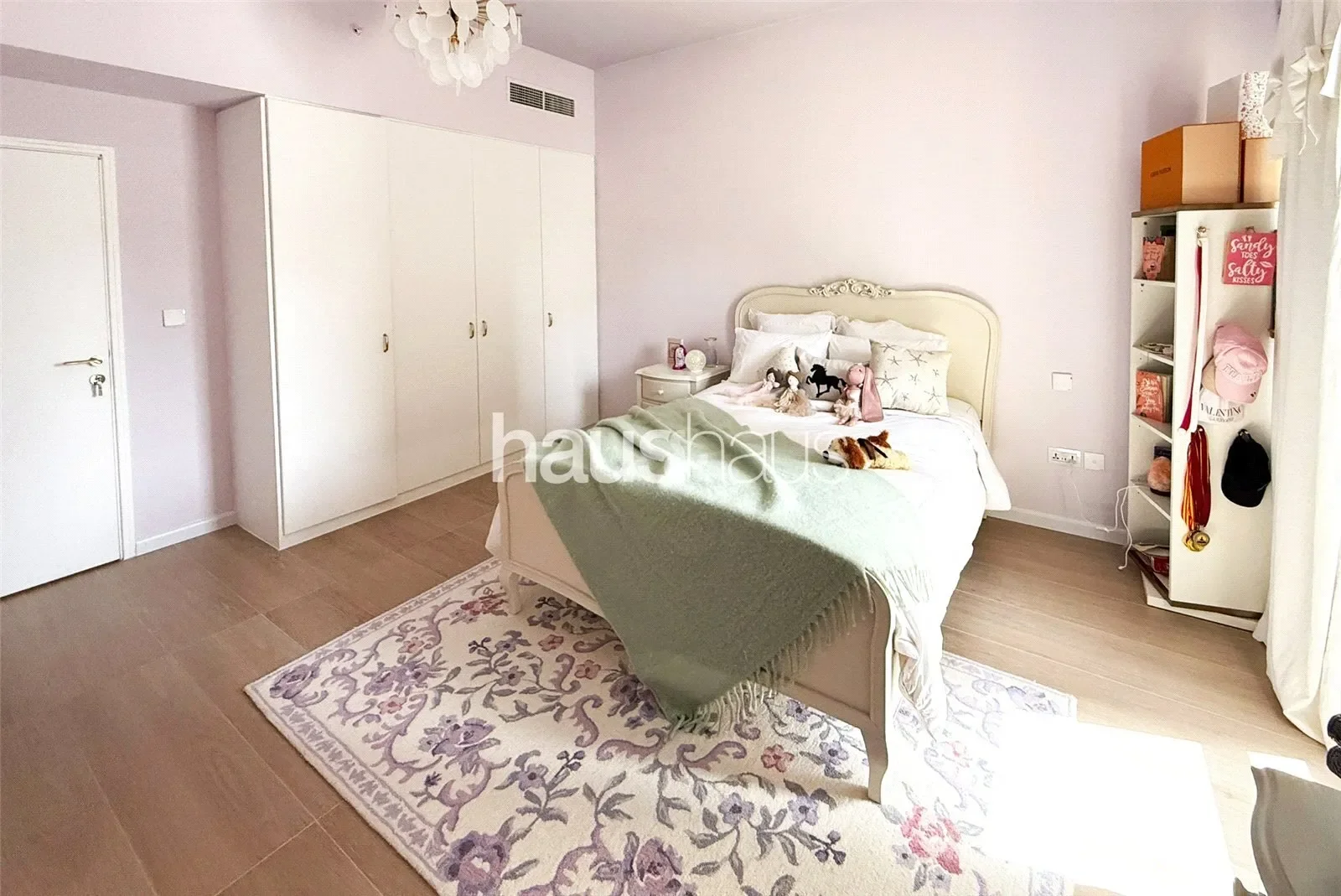Gallery photo 10