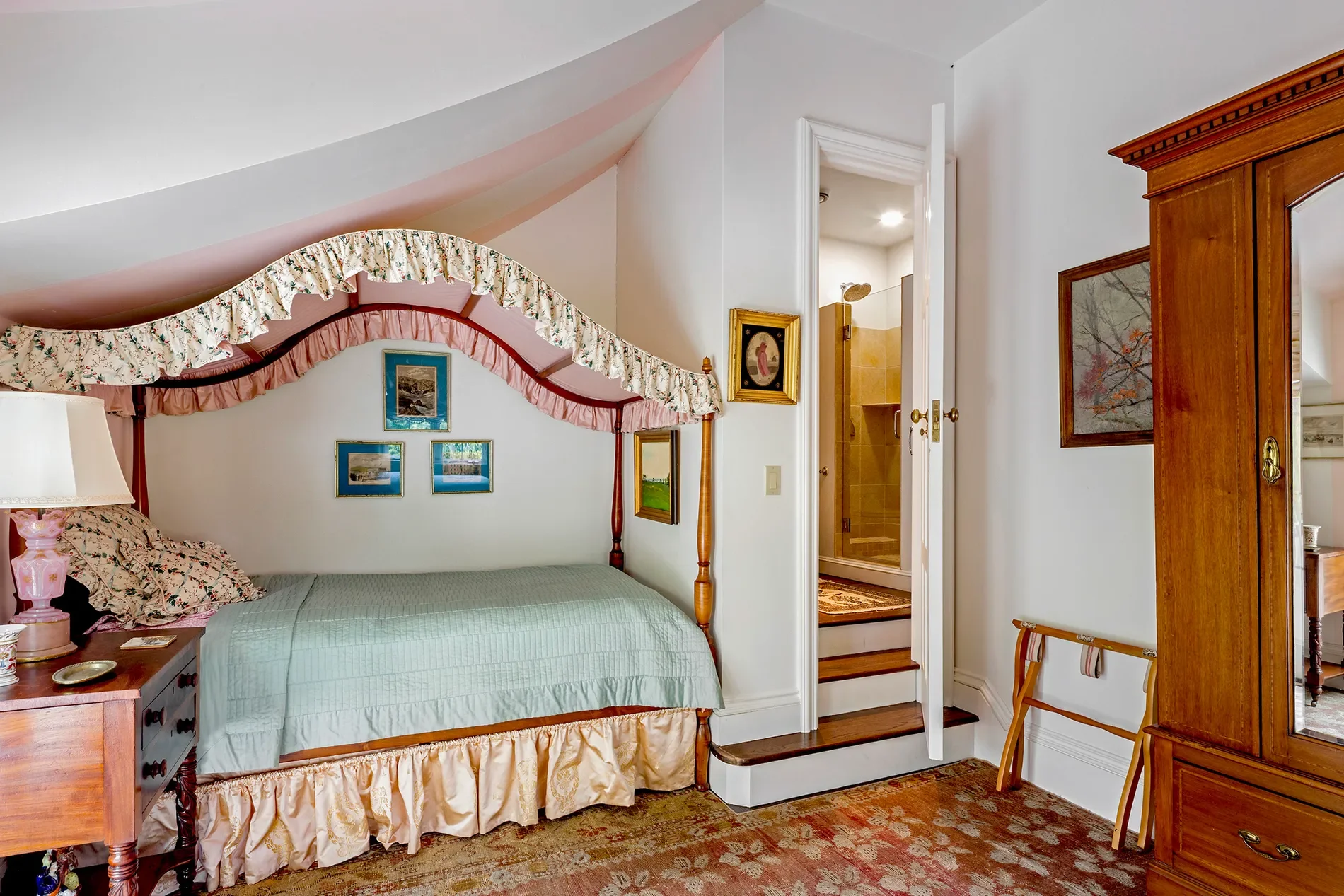 14 Leroy Avenue, Newport, RI 02840, Newport, Rhode Island, United States. - Photo 31