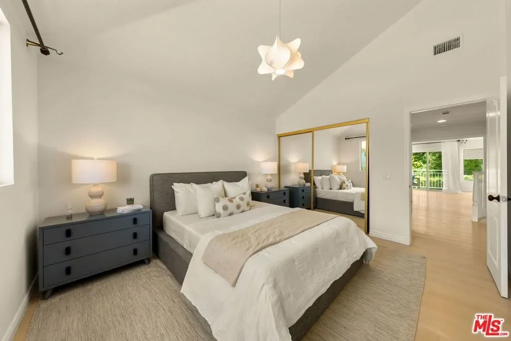 22248 Cairnloch Street, Hidden Hills, California, United States. - Photo 18