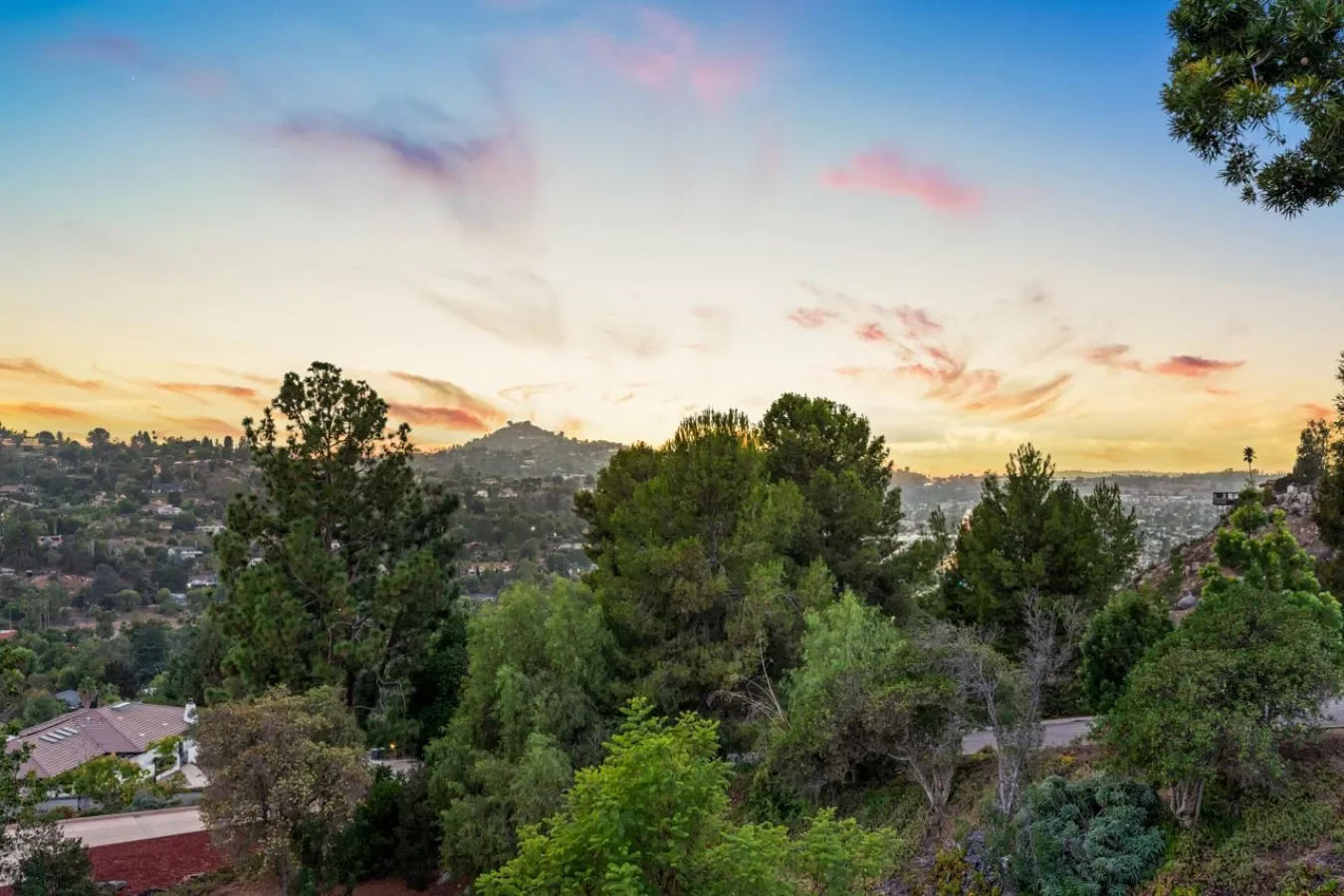 905 Vista Del Monte Way, El Cajon, California, United States. - Photo 3