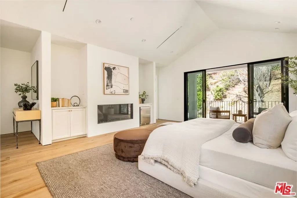 16815 Shileno Place, Los Angeles, California, United States. - Photo 5